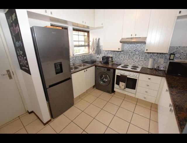 2 BEDROOM APARTMENT FOR SALE IN PAULSHOF